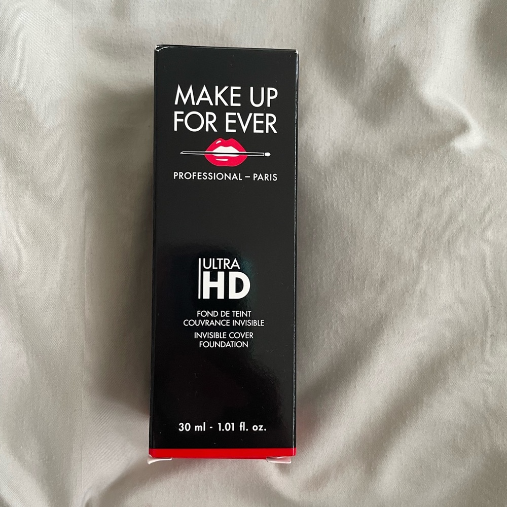 MAKE UP FOR EVER Foundation Y412